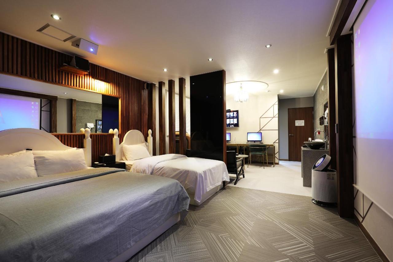 Bellino Hotel Пуан Екстер'єр фото